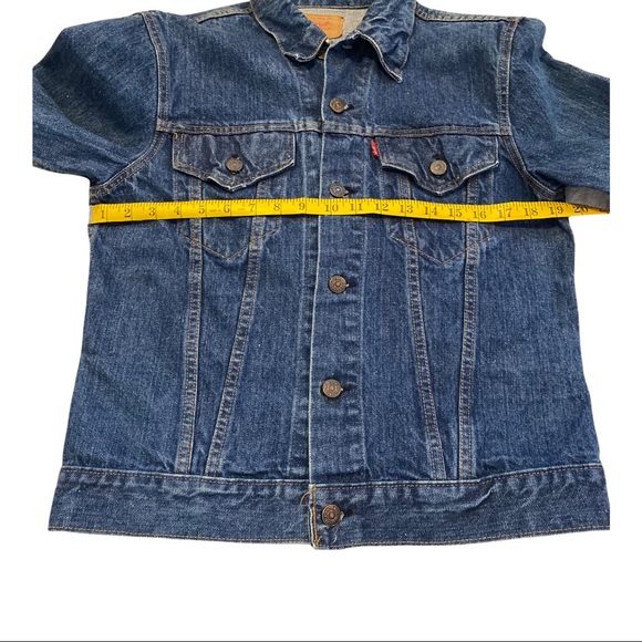 VTG Levi’s Embroidered Denim Jacket - Picture 14 of 14